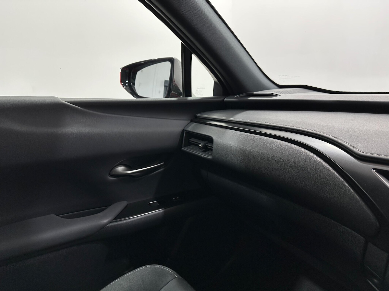 Used Lexus UX 2021 for sale - 77330472: Photo 27