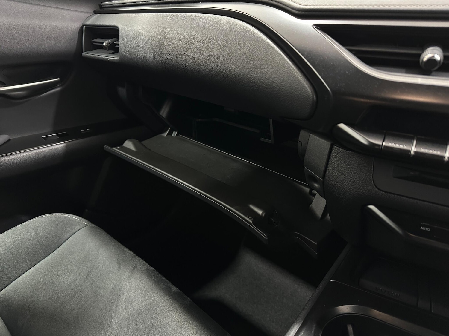 Used Lexus UX 2021 for sale - 77330472: Photo 28
