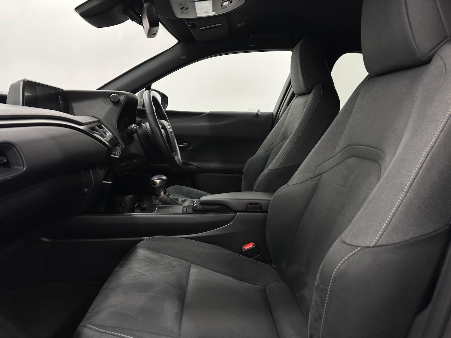 Used Lexus UX 2021 for sale - 77330472: Photo 35