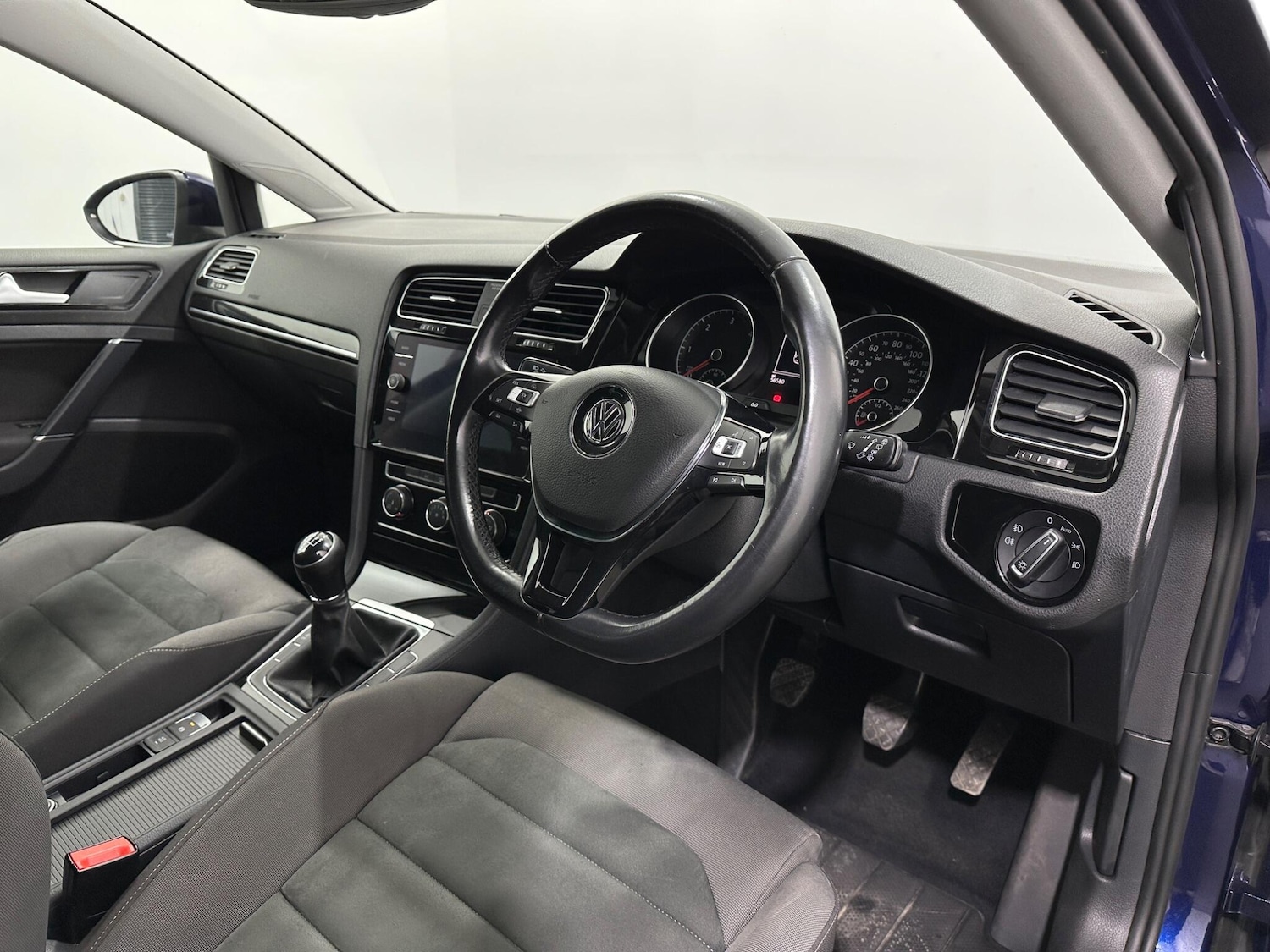 Used Volkswagen Golf for sale - 77242640: Photo 10