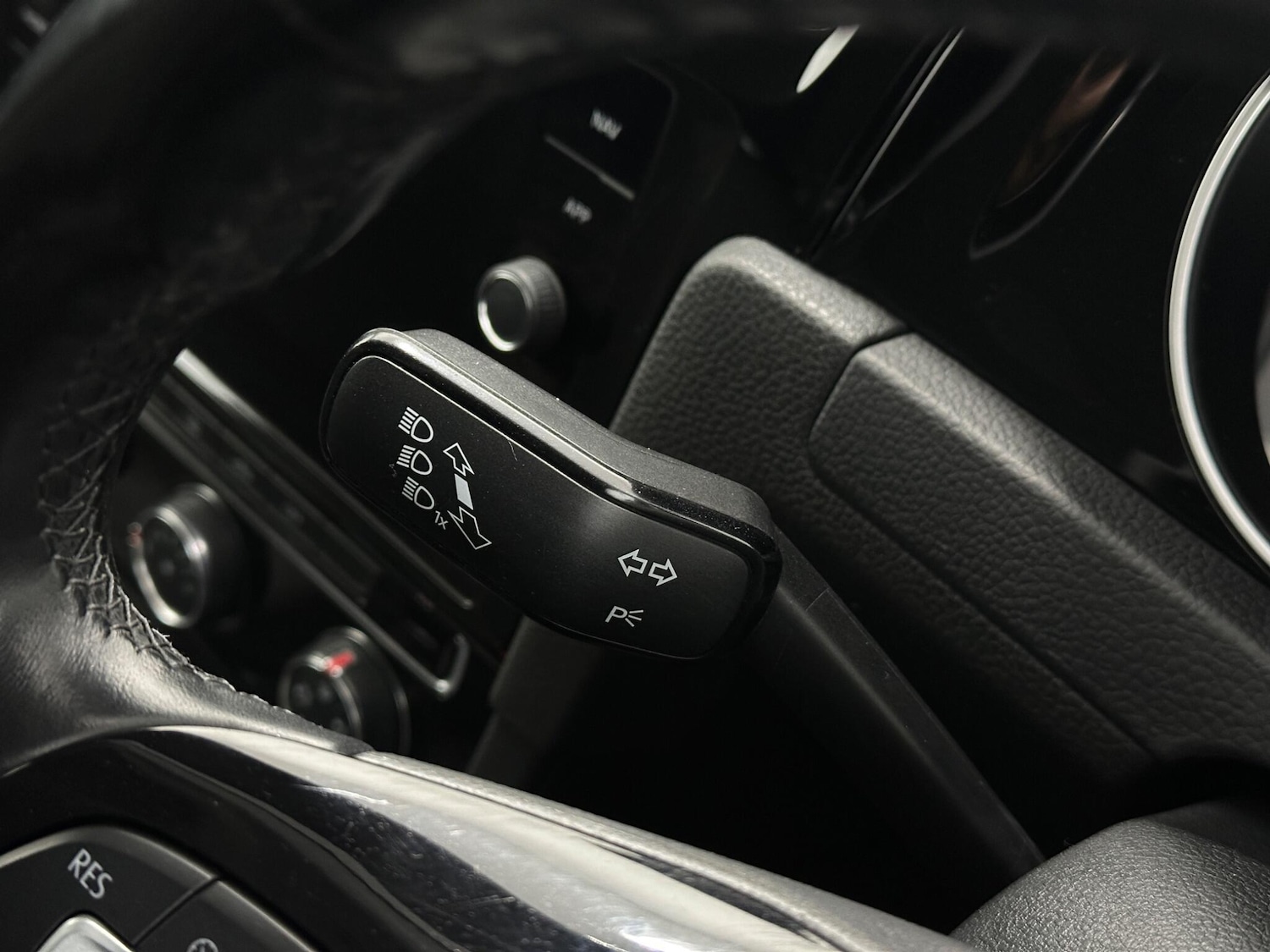 Used Volkswagen Golf for sale - 77242640: Photo 13