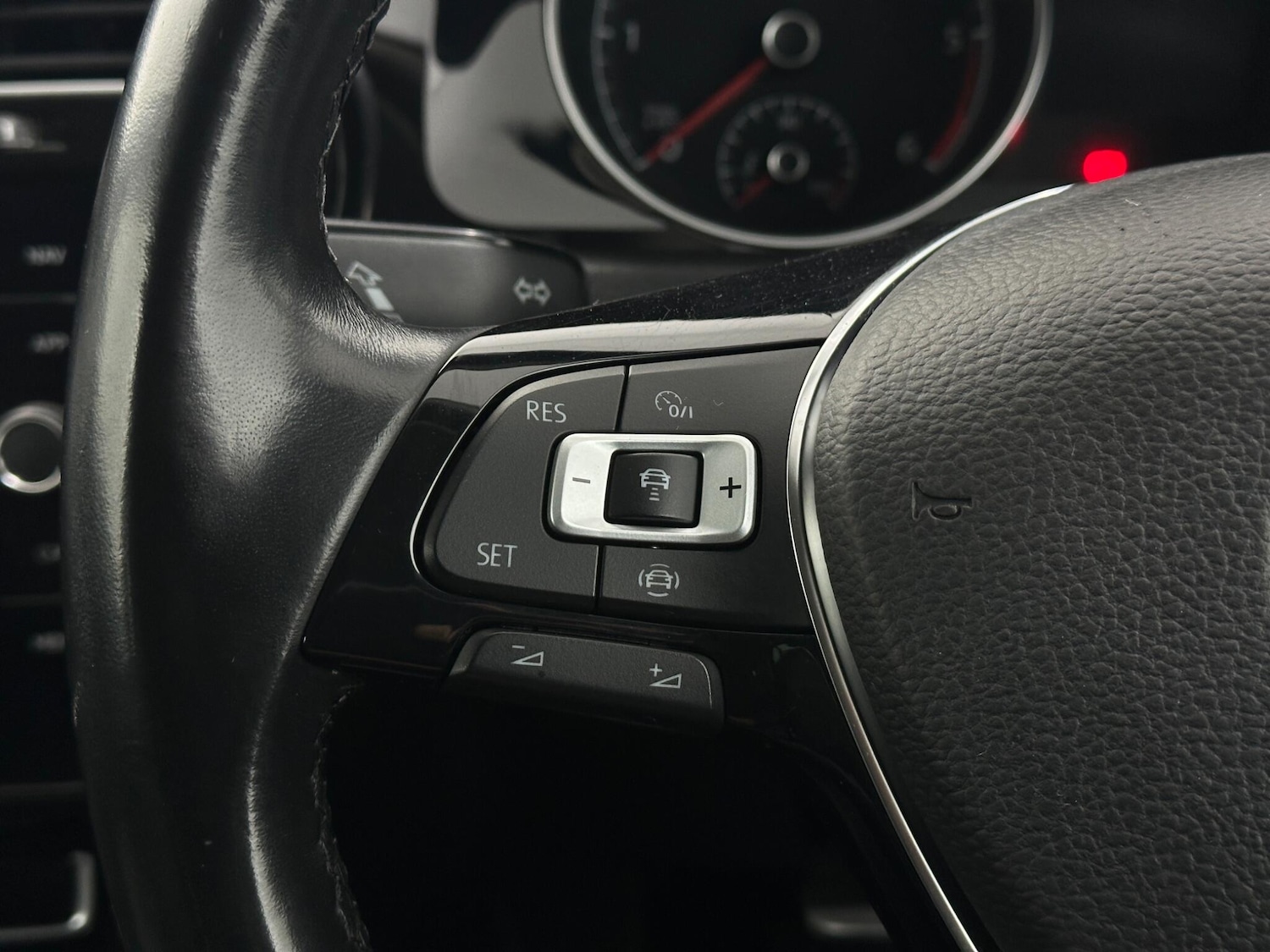 Used Volkswagen Golf for sale - 77242640: Photo 14