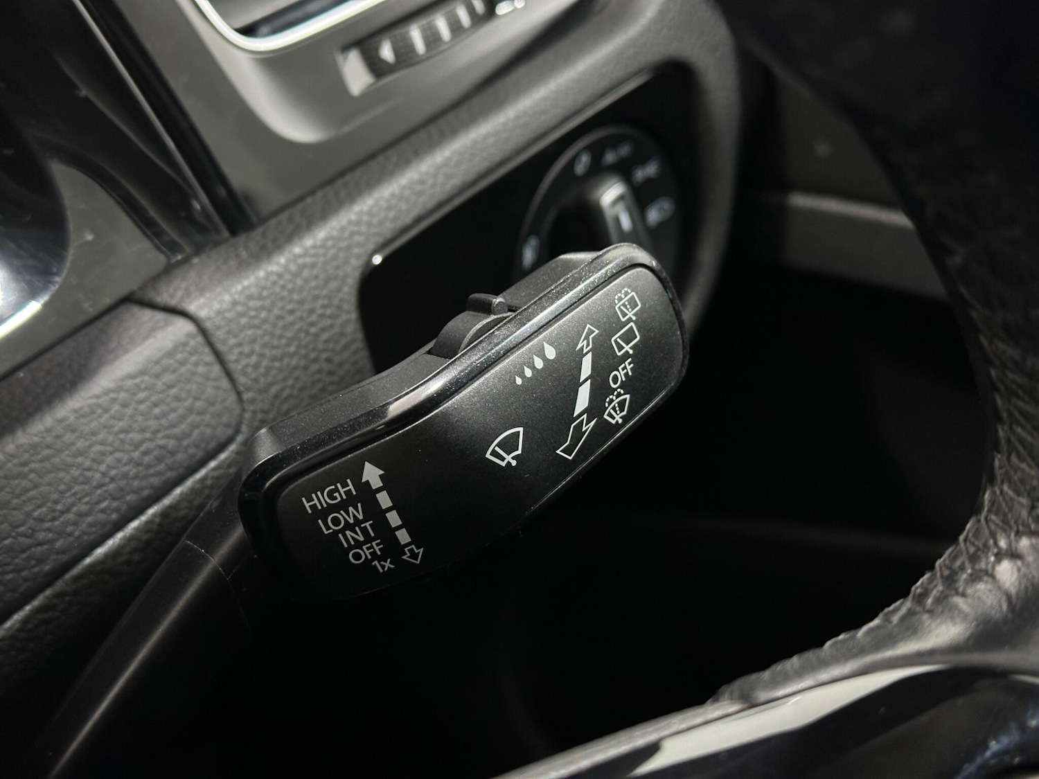 Used Volkswagen Golf for sale - 77242640: Photo 16