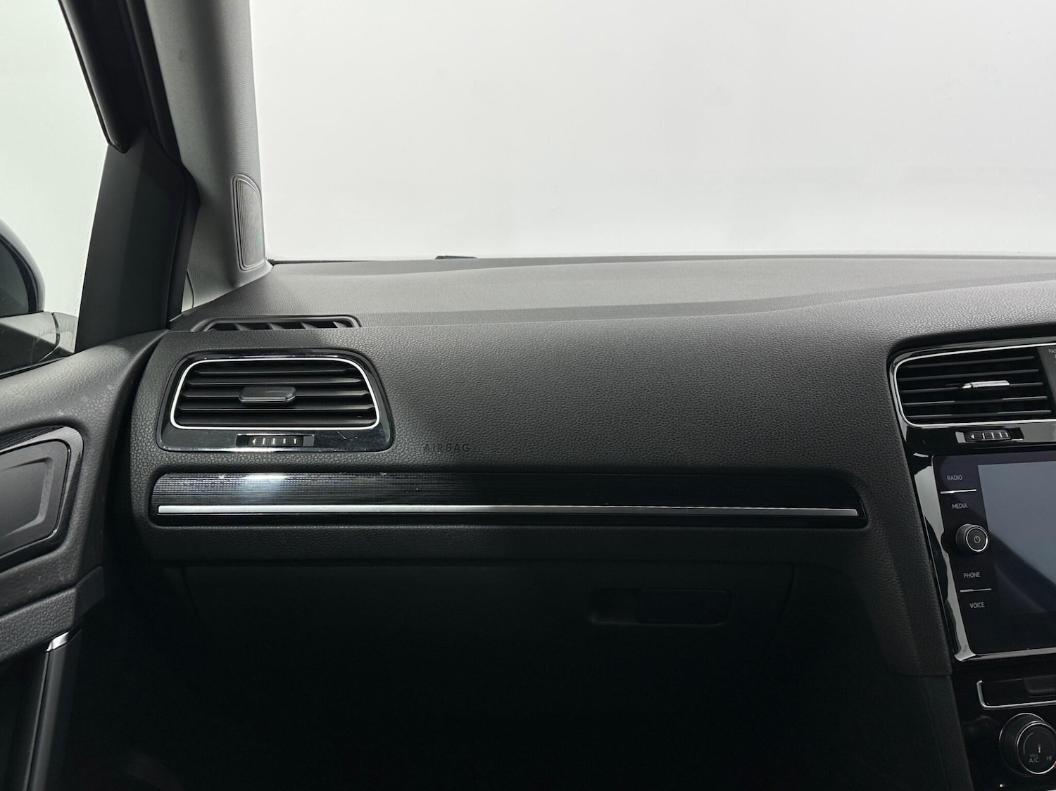 Used Volkswagen Golf for sale - 77242640: Photo 28