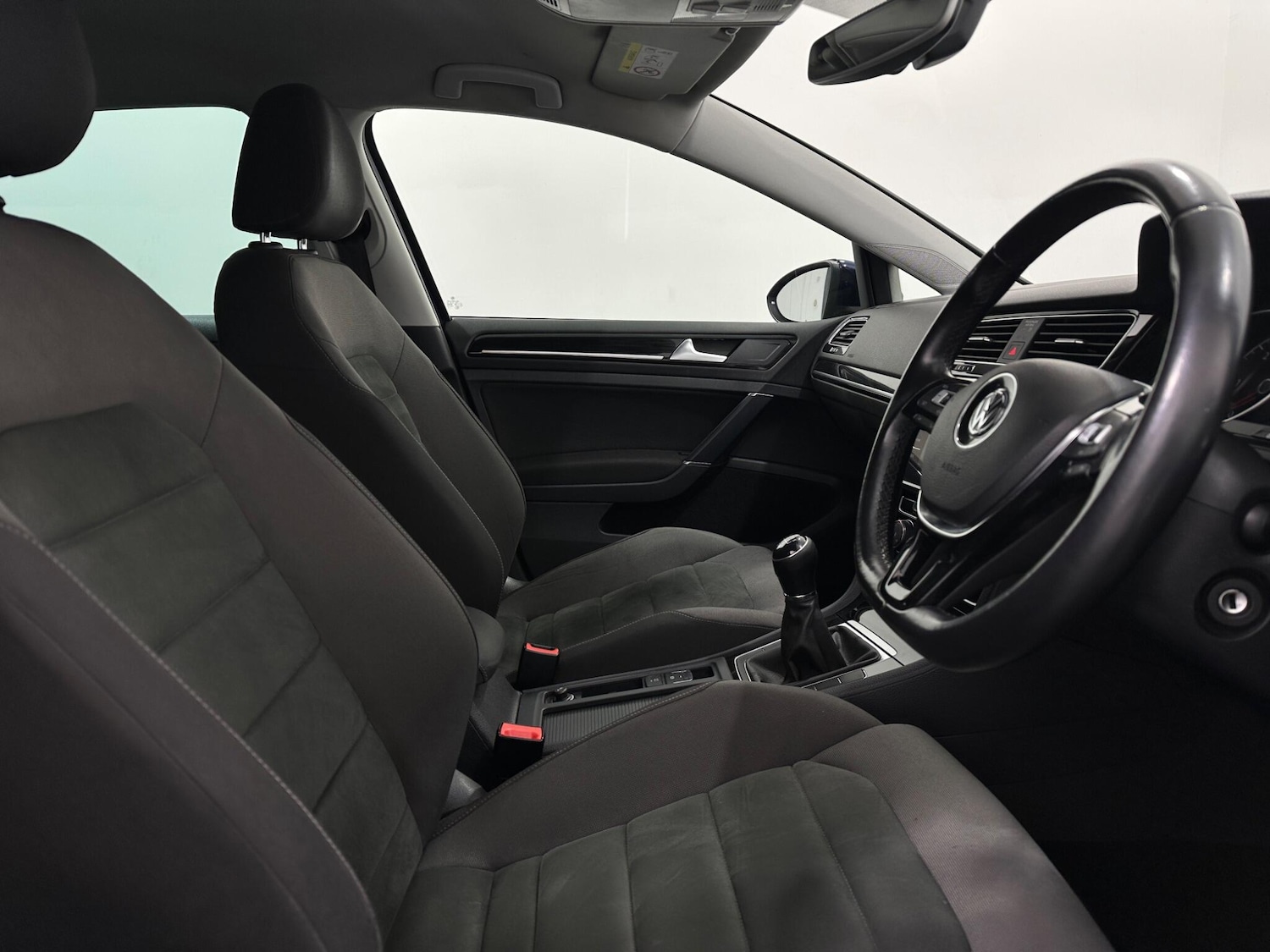 Used Volkswagen Golf for sale - 77242640: Photo 31