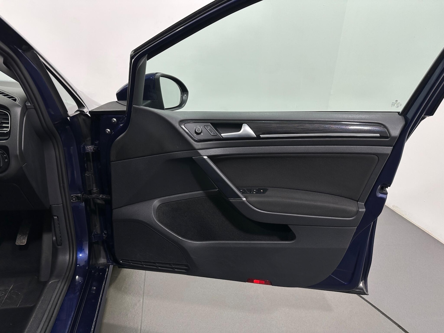 Used Volkswagen Golf for sale - 77242640: Photo 33