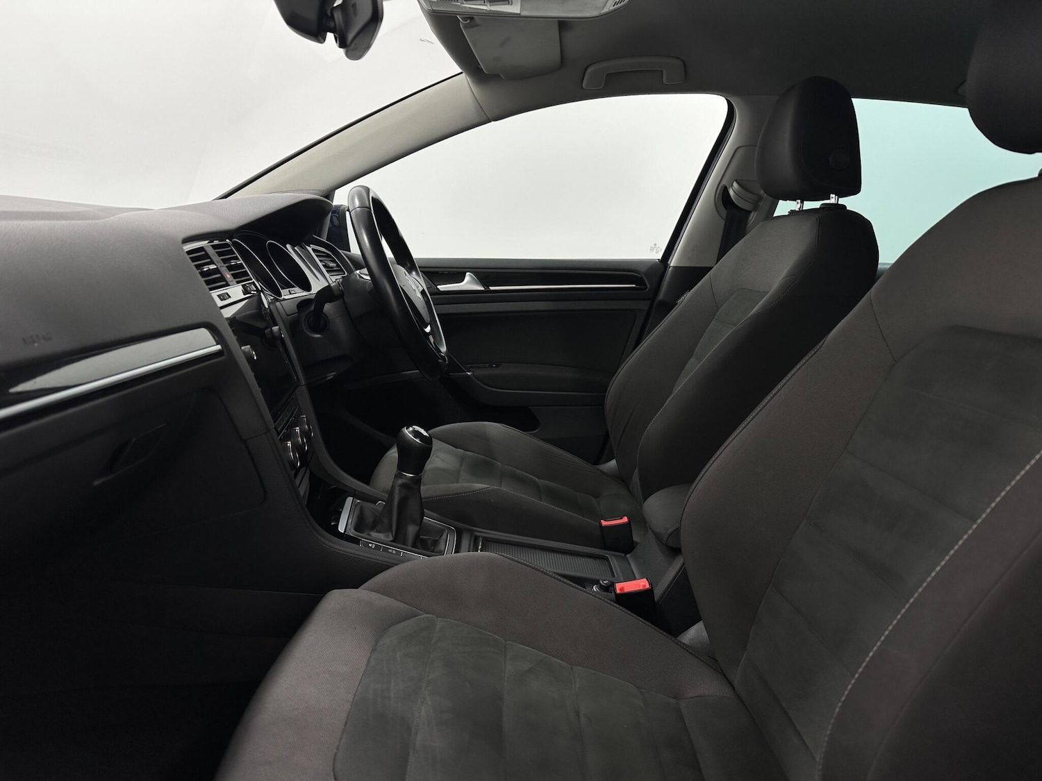 Used Volkswagen Golf for sale - 77242640: Photo 34