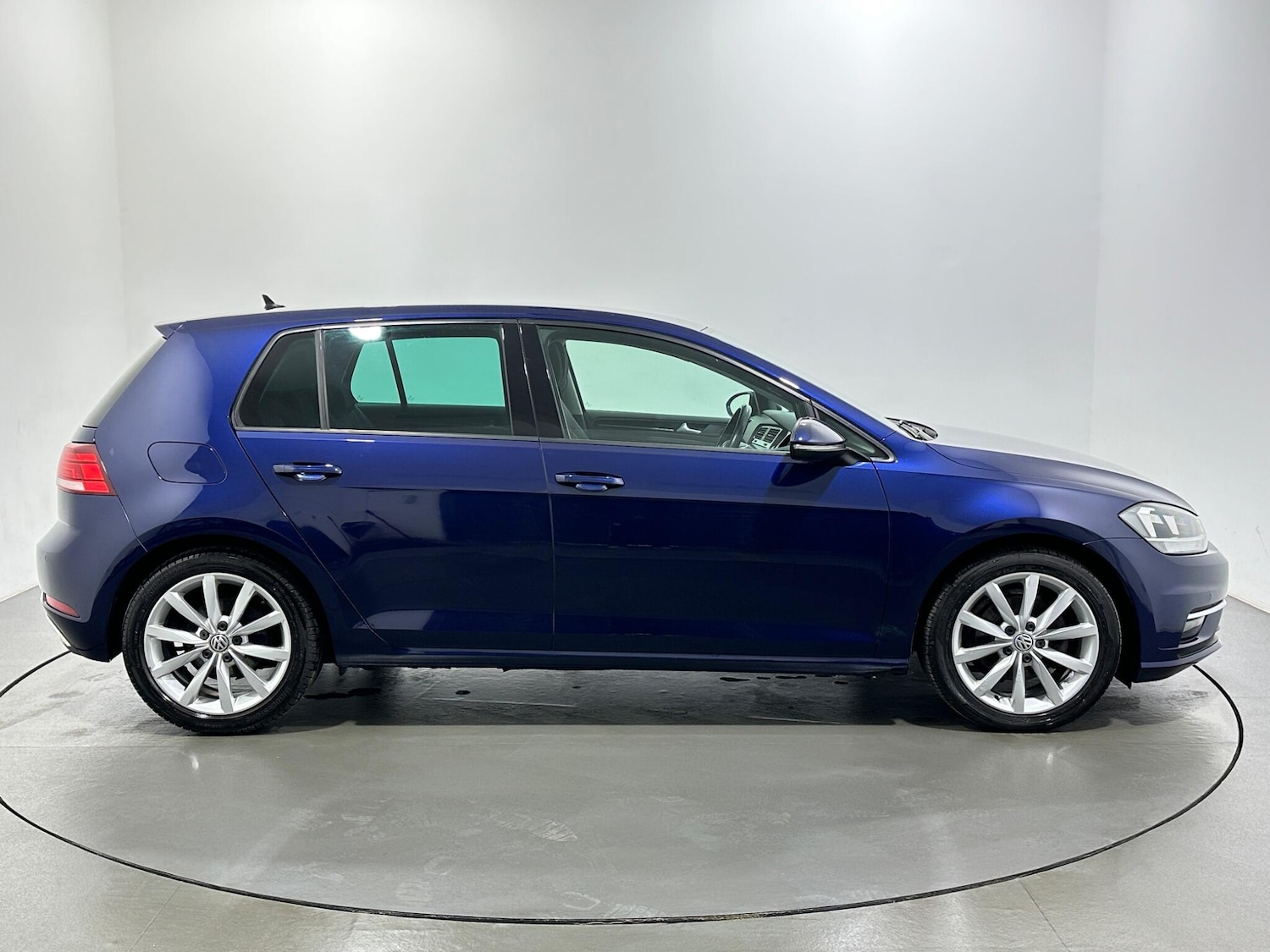 Used Volkswagen Golf for sale - 77242640: Photo 9
