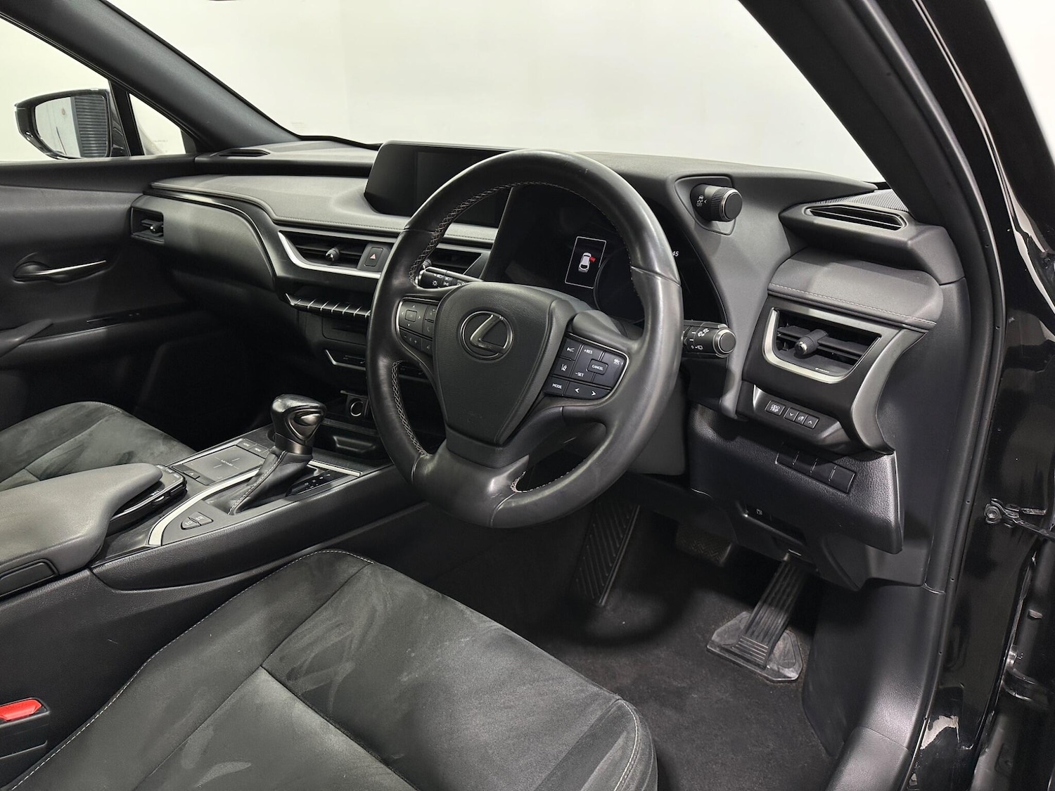 Used Lexus UX 2020 for sale - 77202757: Photo 10