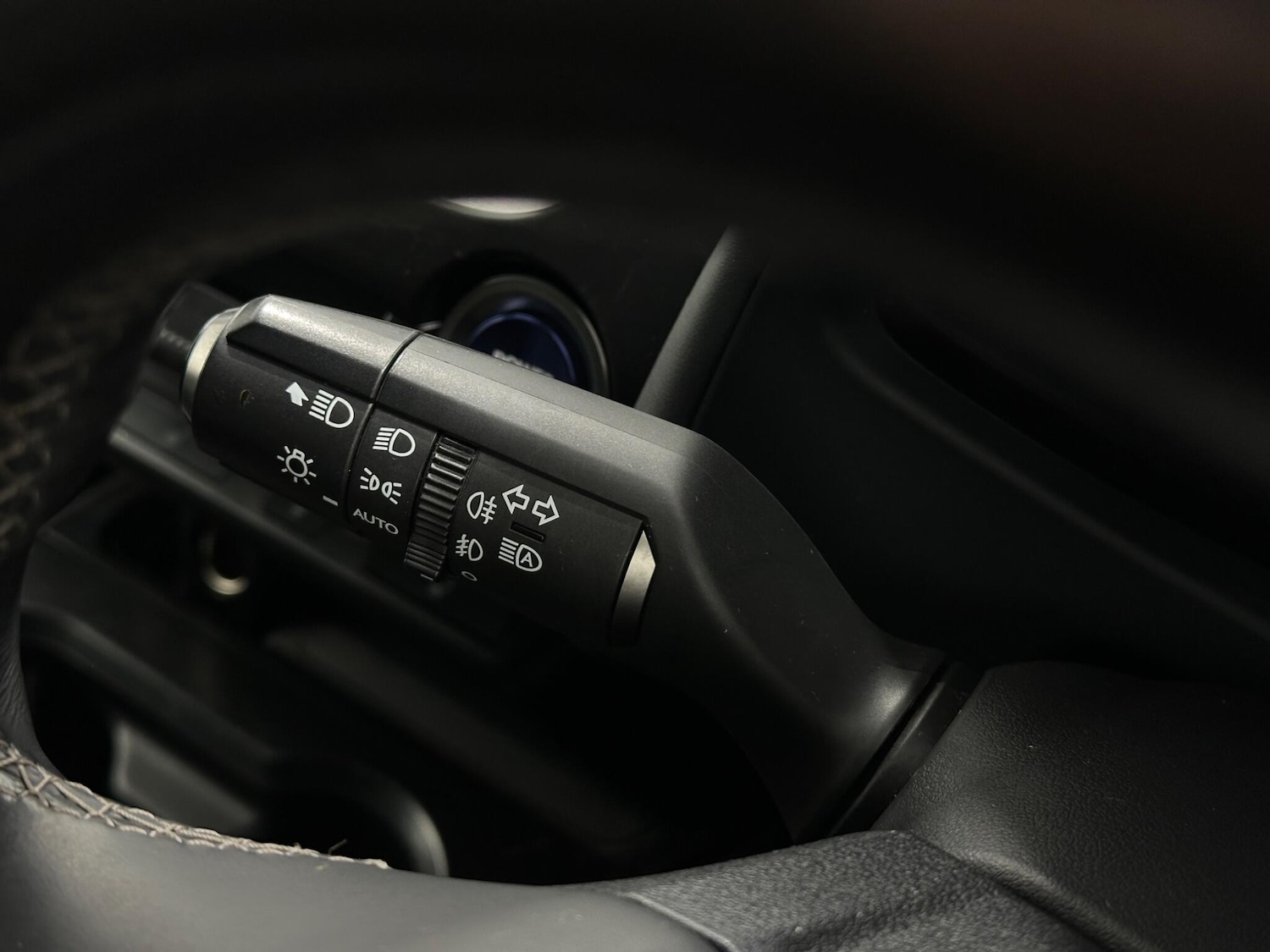 Used Lexus UX 2020 for sale - 77202757: Photo 13