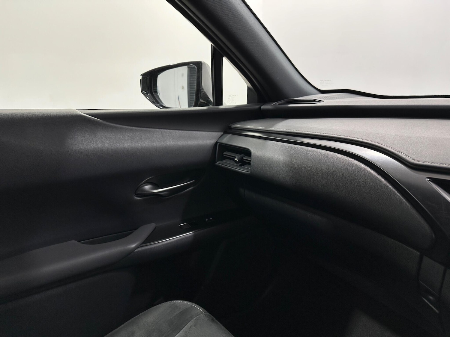 Used Lexus UX 2020 for sale - 77202757: Photo 25