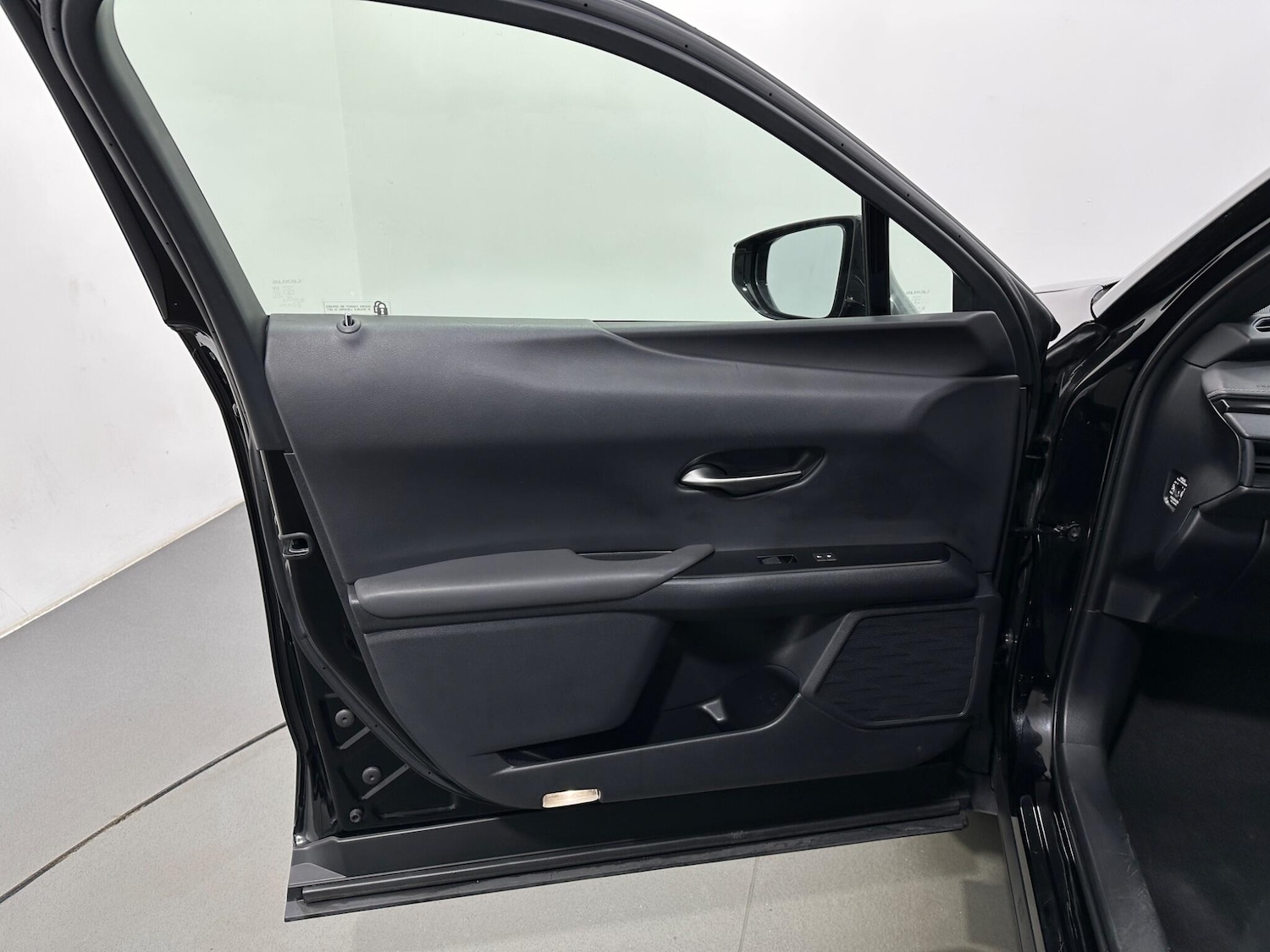 Used Lexus UX 2020 for sale - 77202757: Photo 35