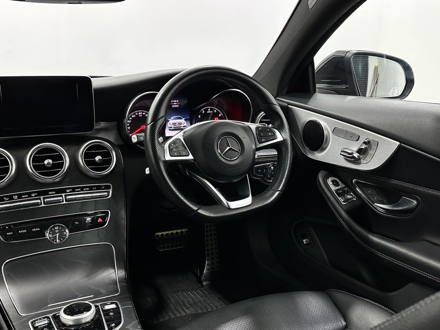 Used Mercedes-Benz C Class 2018 for sale - 77908533: Photo 12