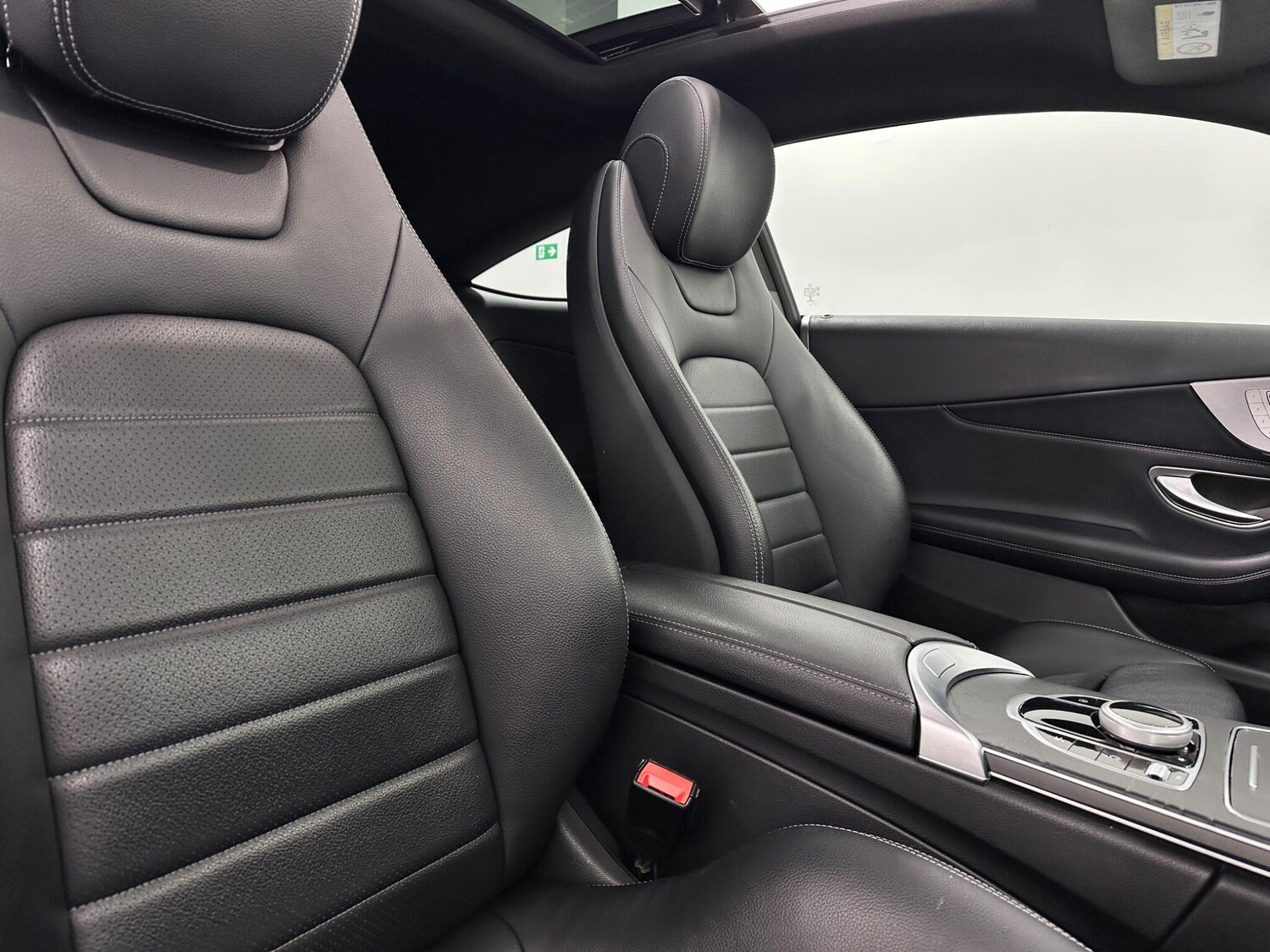 Used Mercedes-Benz C Class 2018 for sale - 77908533: Photo 32