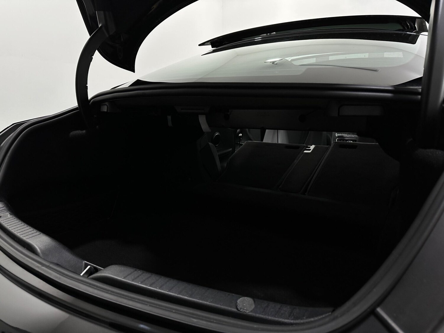 Used Mercedes-Benz C Class 2018 for sale - 77908533: Photo 42