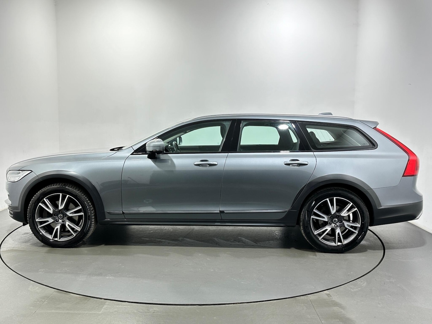 Used Volvo V90 2020 for sale - 77752815: Photo 5