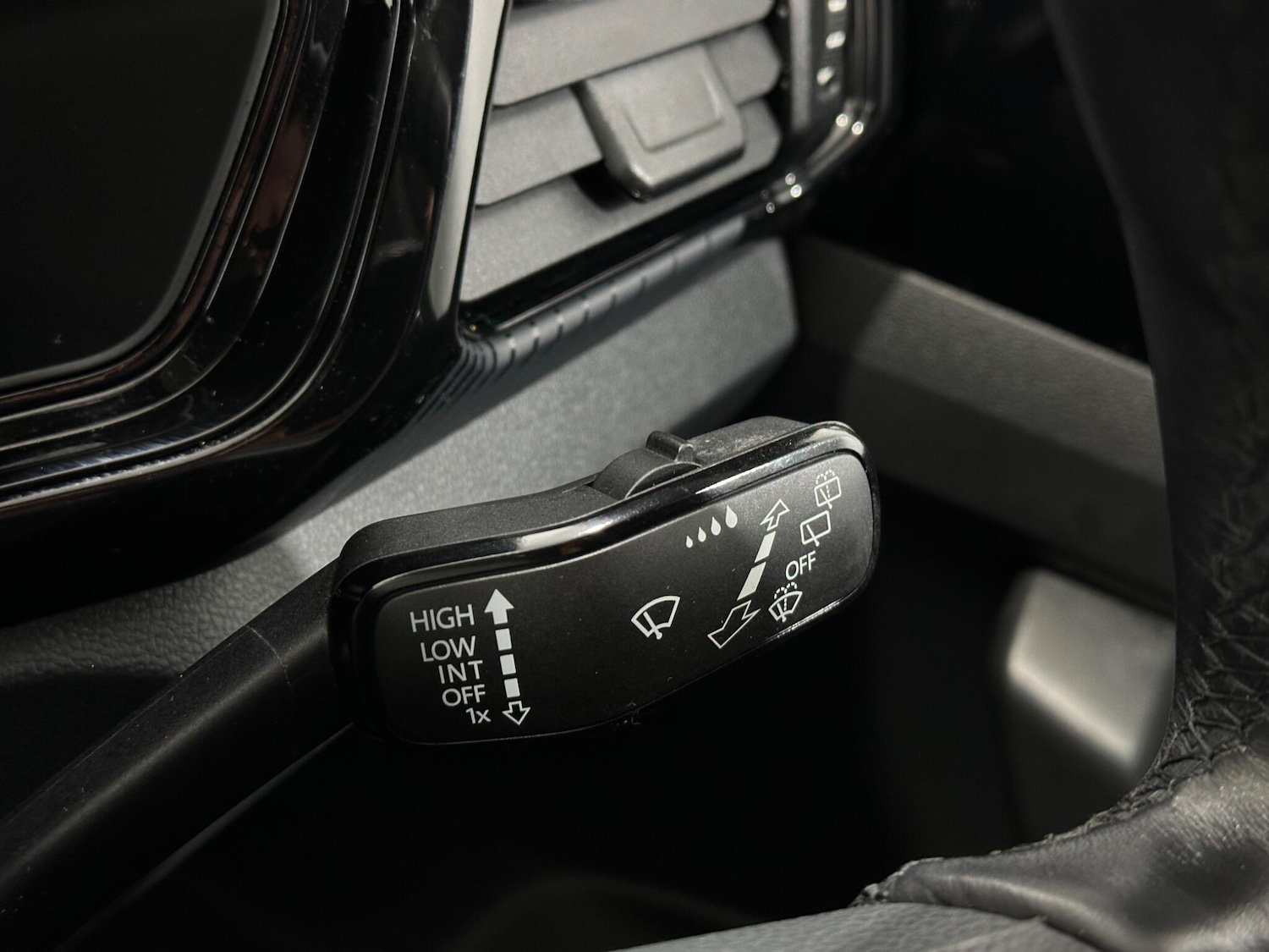 Used Volkswagen T-Cross 2022 for sale - 76878594: Photo 16