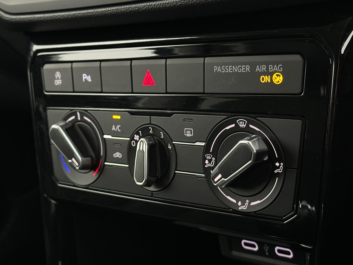 Used Volkswagen T-Cross 2022 for sale - 76878594: Photo 20