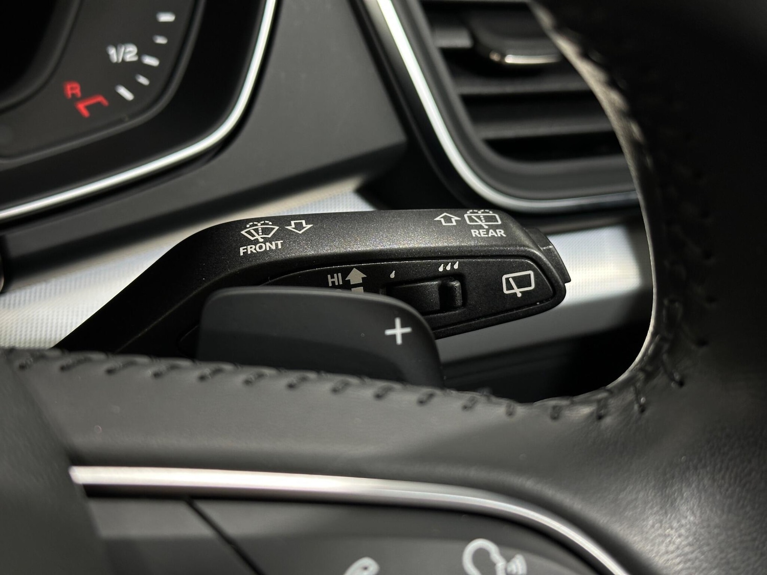 Used Audi Q5 2019 for sale - 76878905: Photo 16