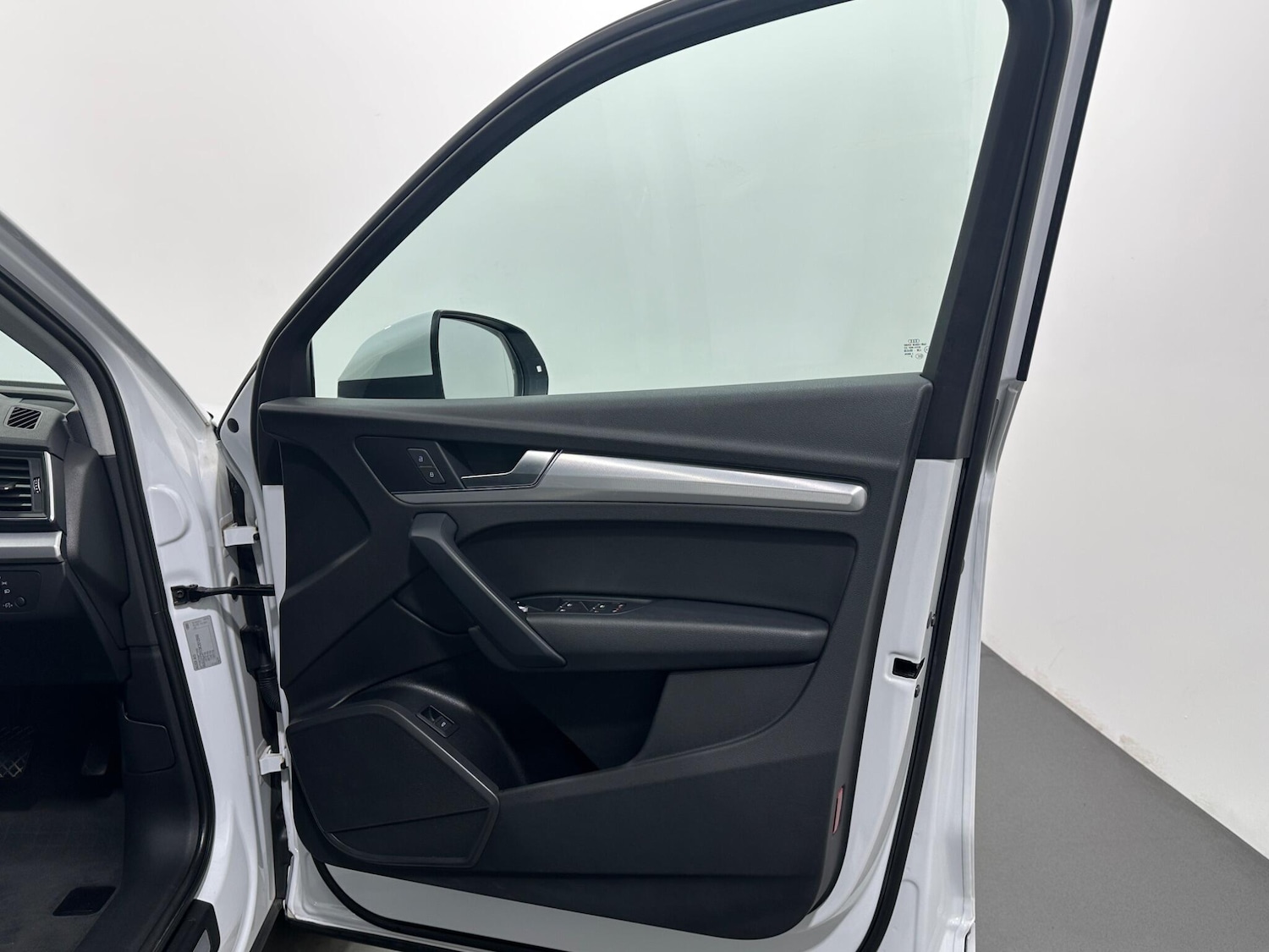 Used Audi Q5 2019 for sale - 76878905: Photo 35