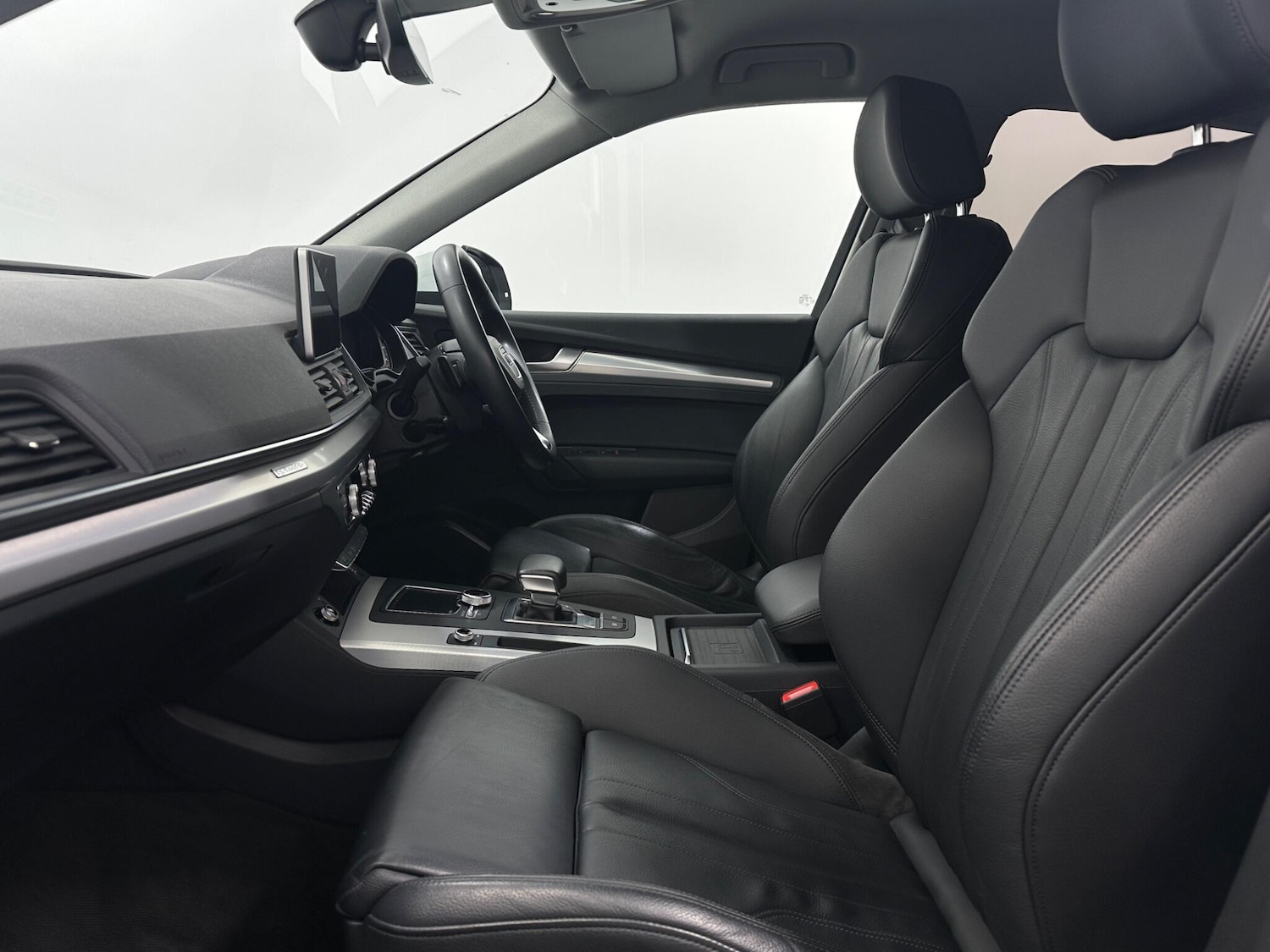 Used Audi Q5 2019 for sale - 76878905: Photo 36