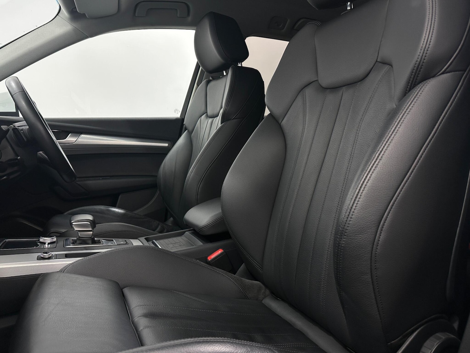 Used Audi Q5 2019 for sale - 76878905: Photo 37