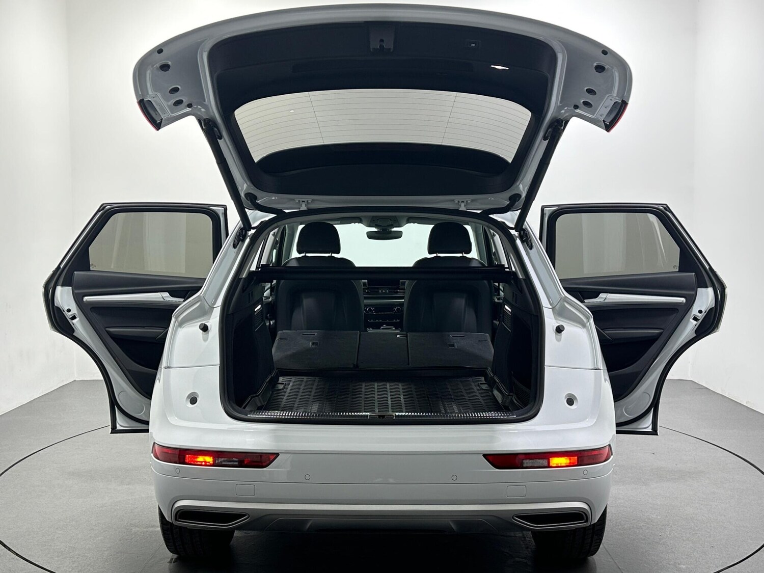 Used Audi Q5 2019 for sale - 76878905: Photo 48