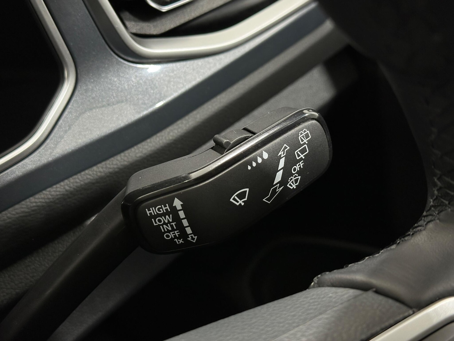 Used Volkswagen T-Roc 2023 for sale - 77454981: Photo 17