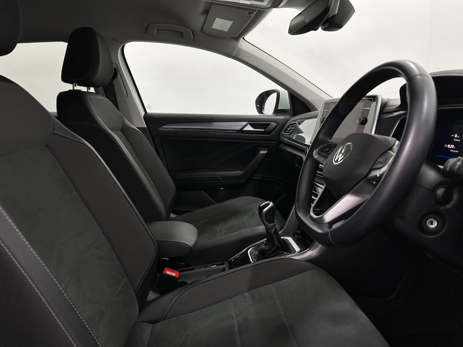 Used Volkswagen T-Roc 2023 for sale - 77454981: Photo 32