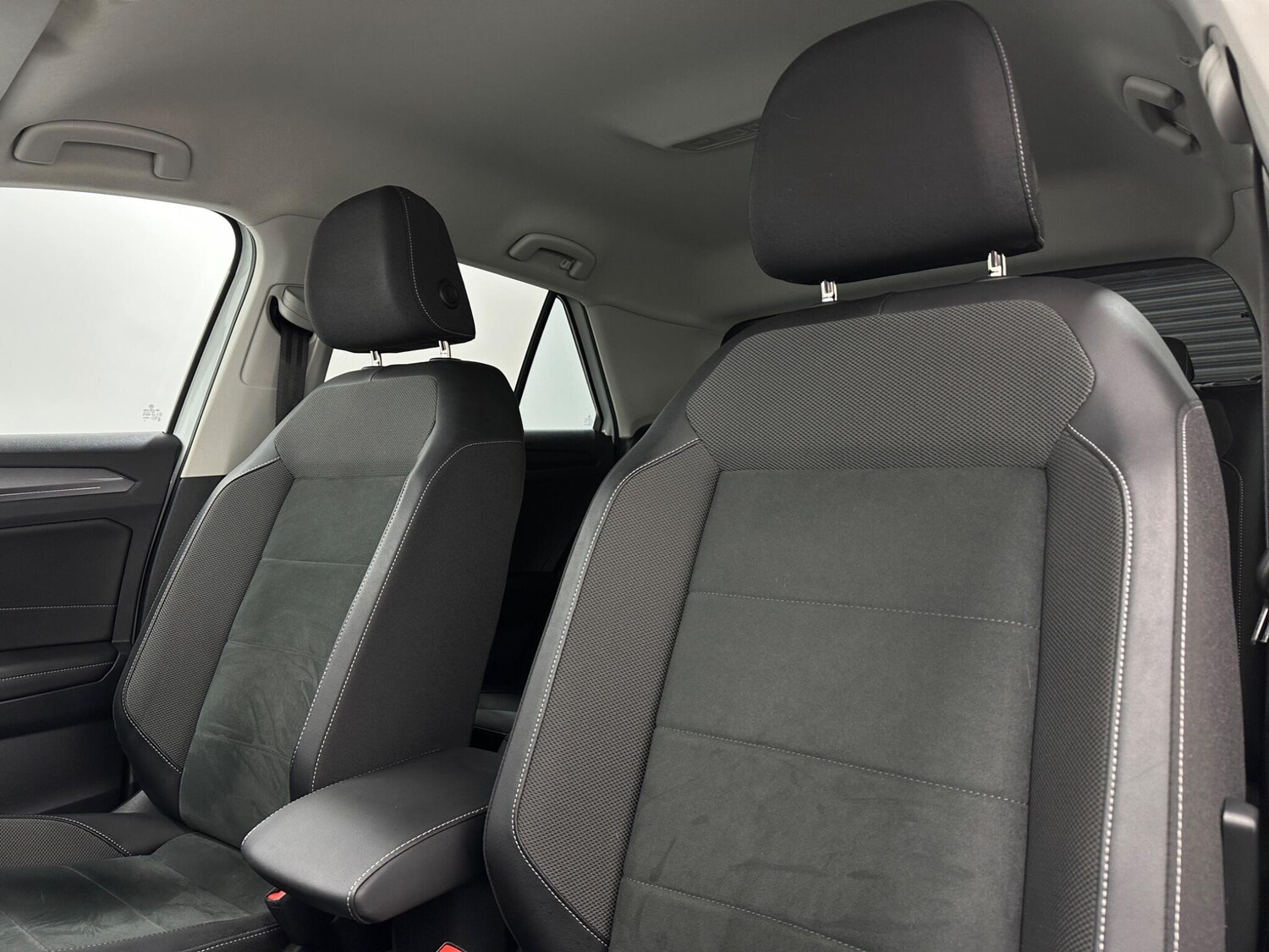 Used Volkswagen T-Roc 2023 for sale - 77454981: Photo 36