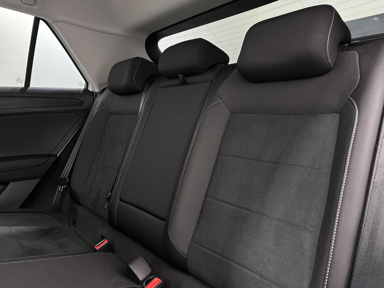 Used Volkswagen T-Roc 2023 for sale - 77454981: Photo 39