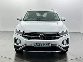 Used Volkswagen T-Roc 2023 for sale - 77454981: Photo