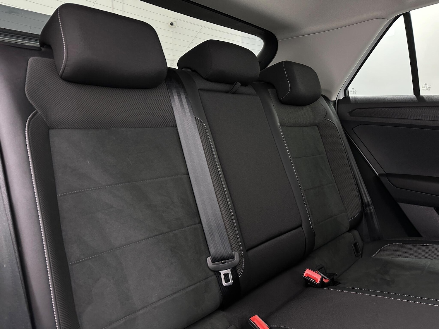 Used Volkswagen T-Roc 2023 for sale - 77454981: Photo 42