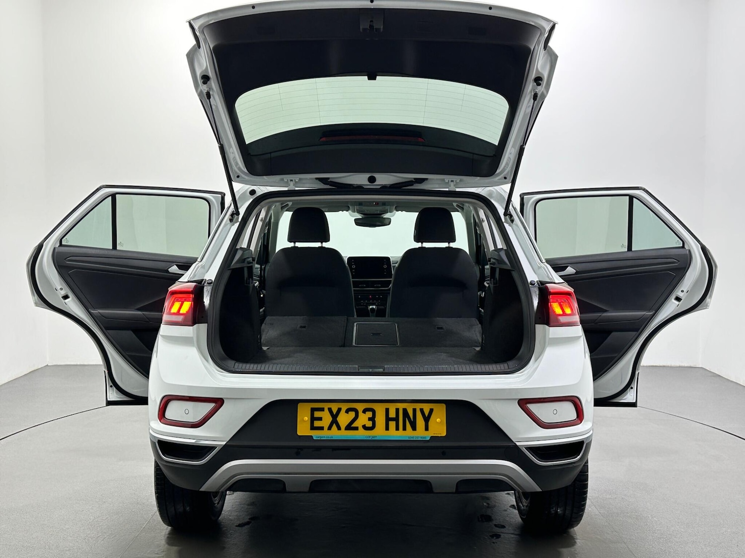 Used Volkswagen T-Roc 2023 for sale - 77454981: Photo 44