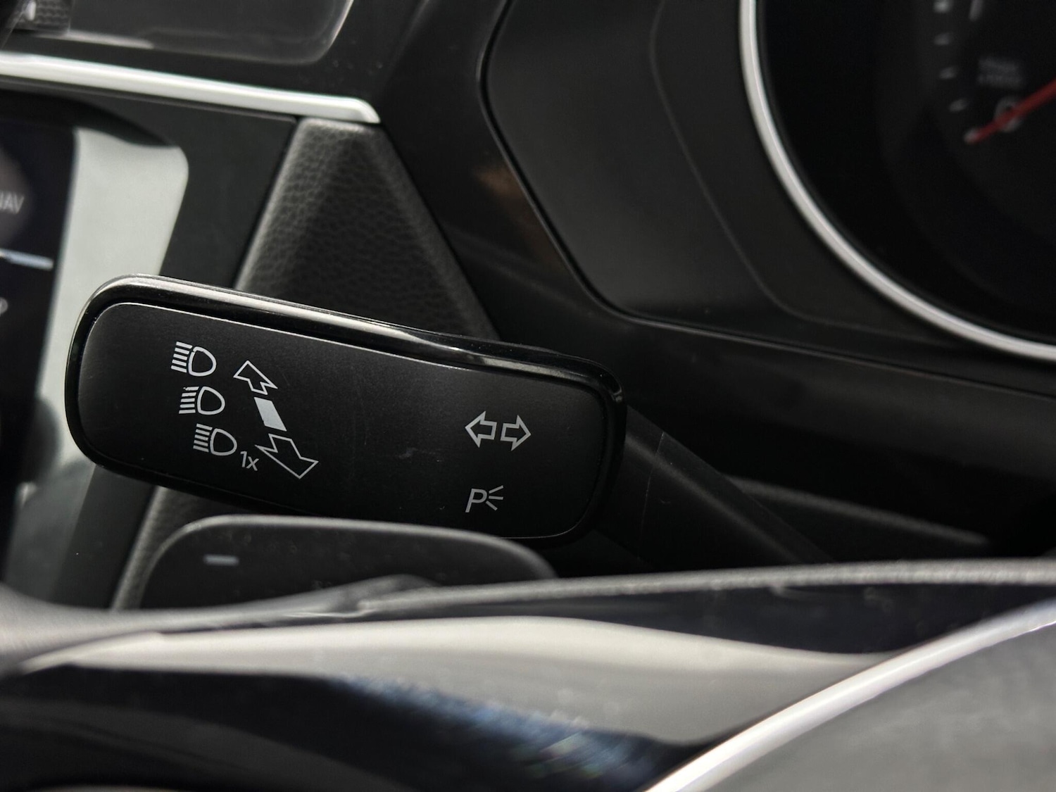 Used Volkswagen Tiguan 2019 for sale - 76878864: Photo 12