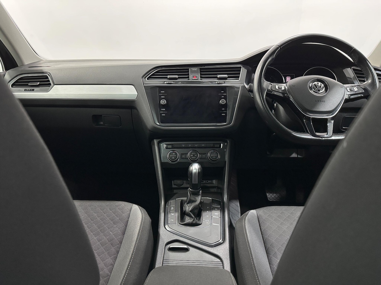 Used Volkswagen Tiguan 2019 for sale - 76878864: Photo 18