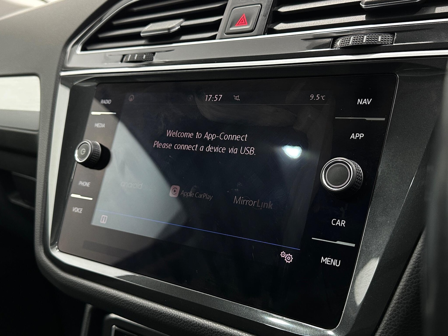 Used Volkswagen Tiguan 2019 for sale - 76878864: Photo 23