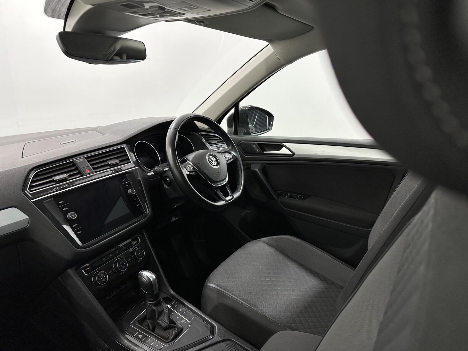 Used Volkswagen Tiguan 2019 for sale - 76878864: Photo 28