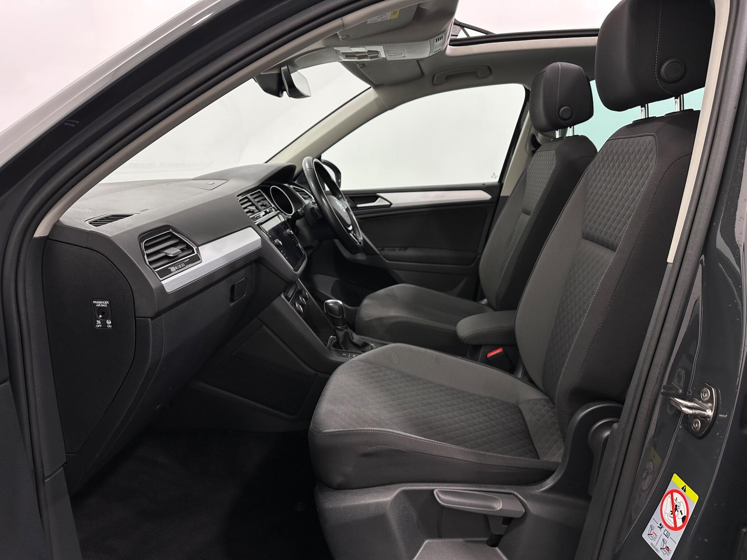 Used Volkswagen Tiguan 2019 for sale - 76878864: Photo 33