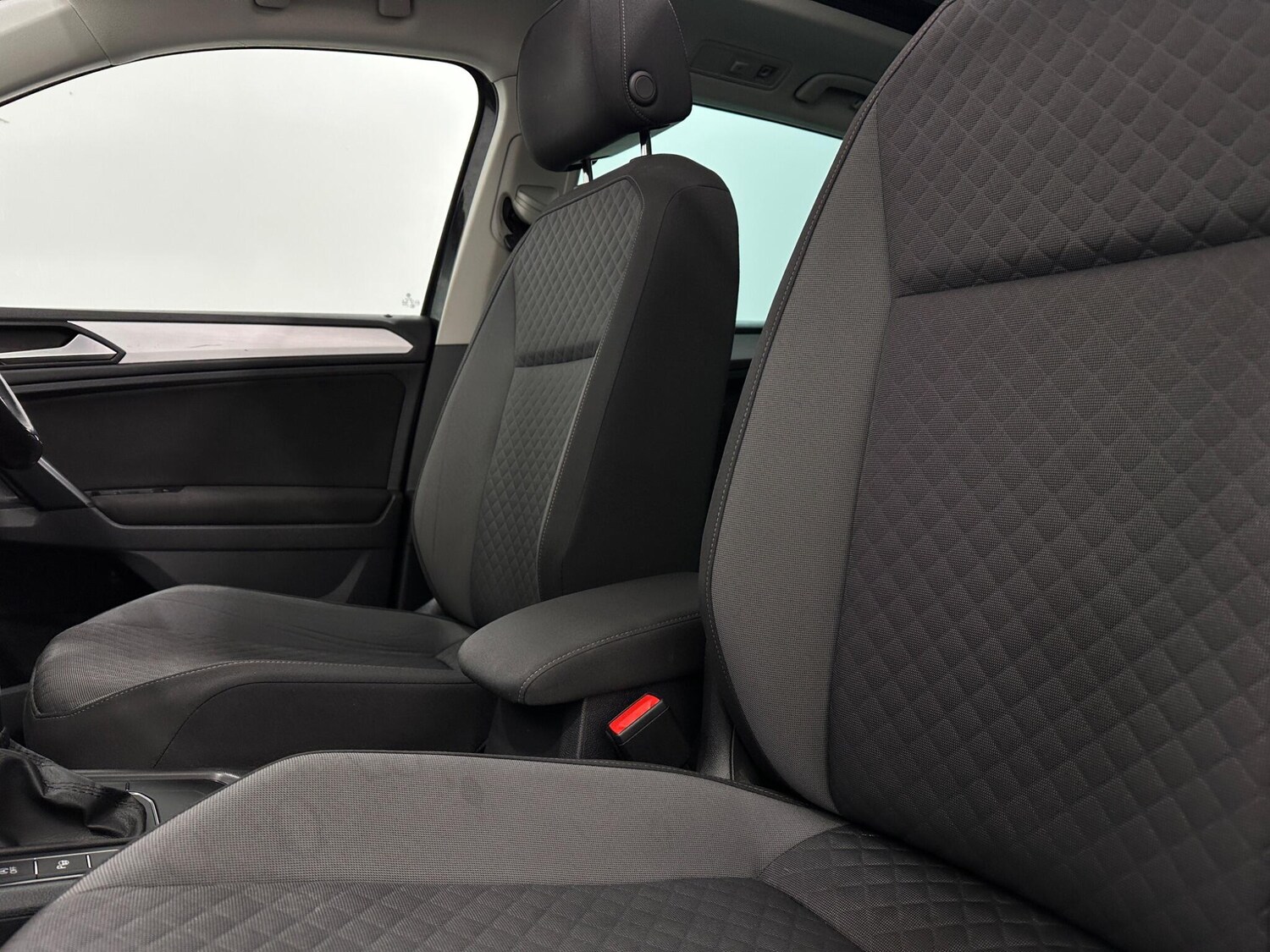 Used Volkswagen Tiguan 2019 for sale - 76878864: Photo 34