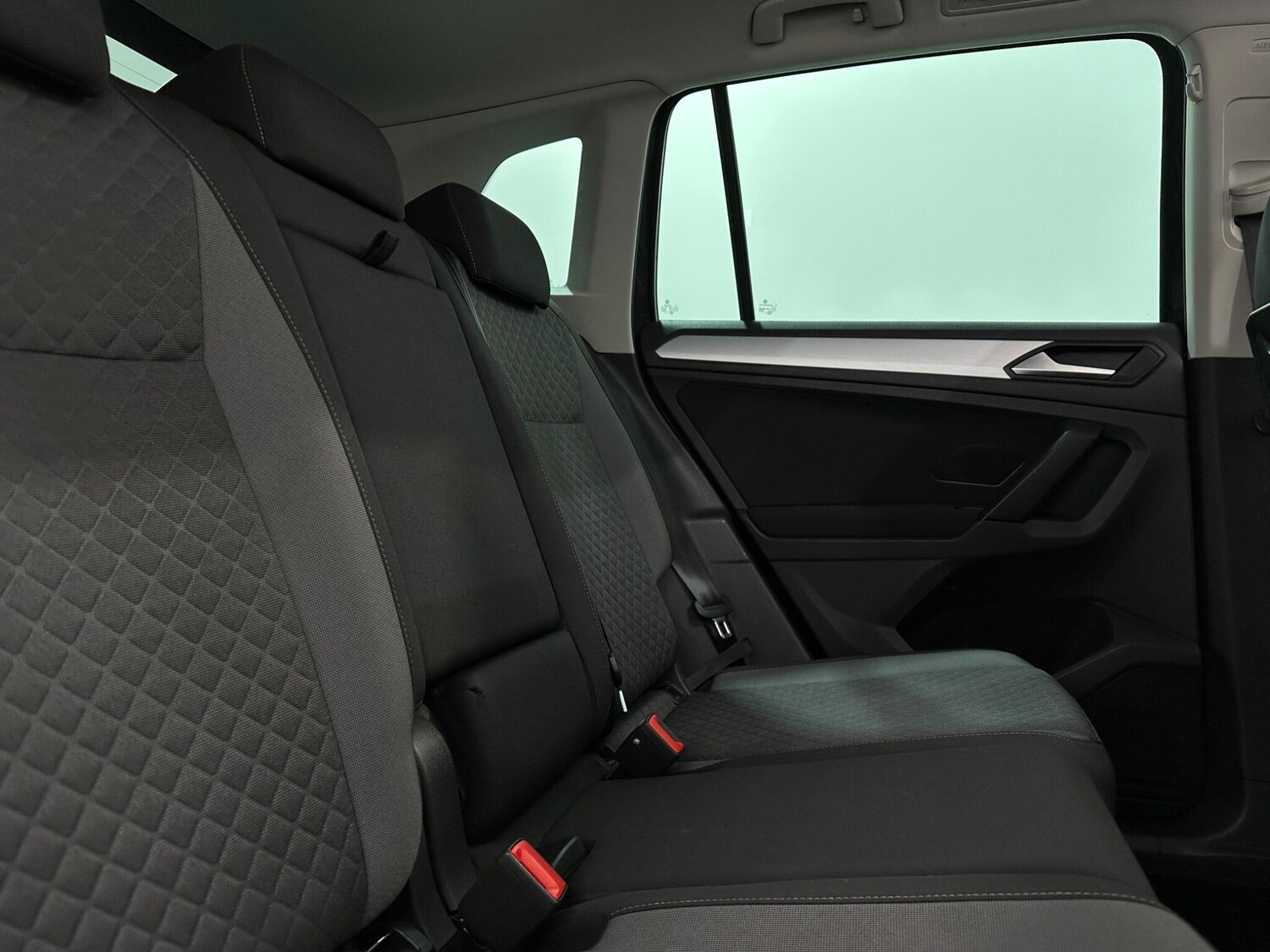 Used Volkswagen Tiguan 2019 for sale - 76878864: Photo 41