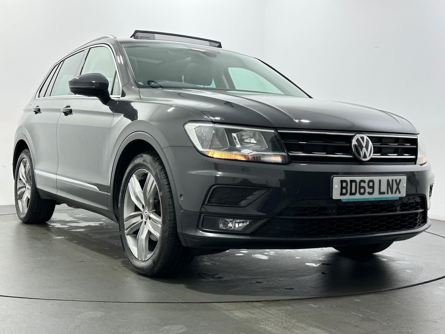 Used Volkswagen Tiguan 2019 for sale - 76878864: Photo 51