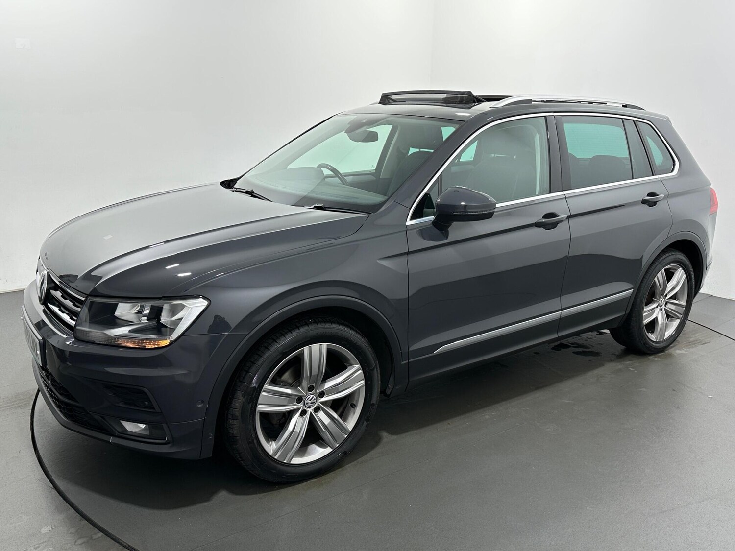 Used Volkswagen Tiguan 2019 for sale - 76878864: Photo 52