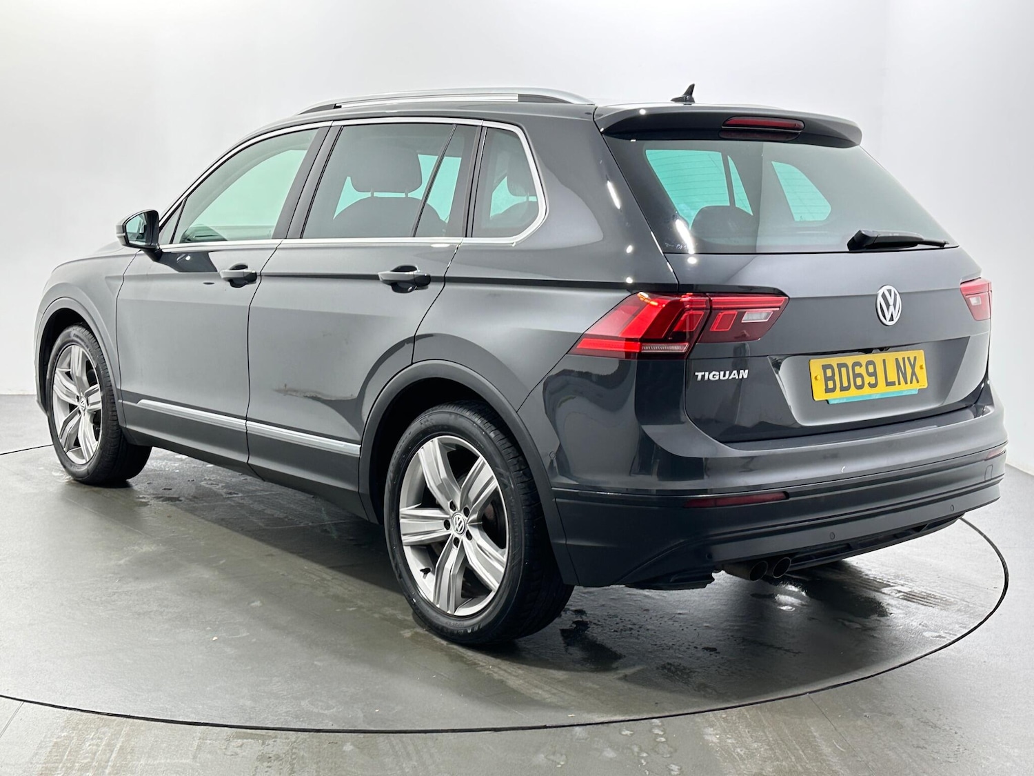 Used Volkswagen Tiguan 2019 for sale - 76878864: Photo 6