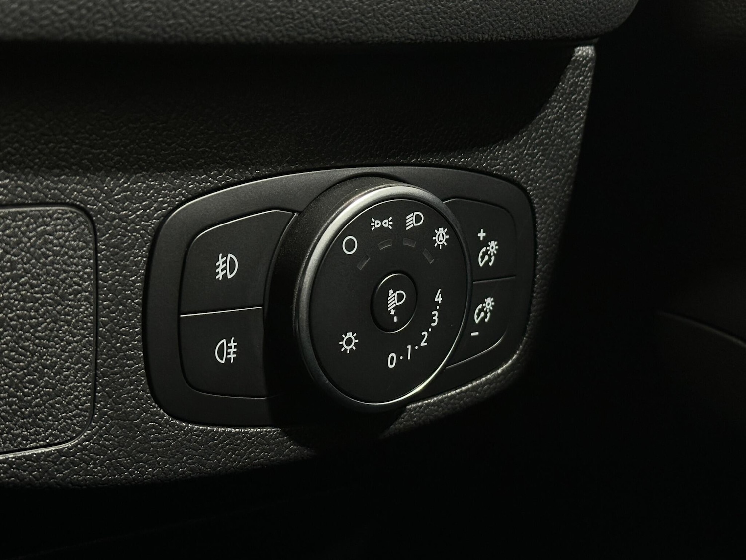 Used Ford Focus 2018 for sale - 77305666: Photo 18