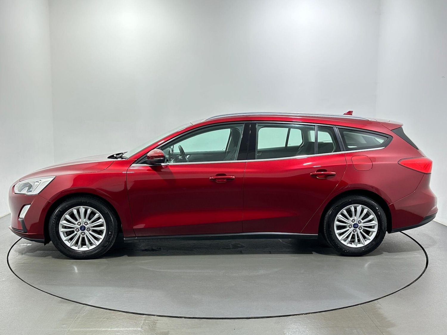 Used Ford Focus 2018 for sale - 77305666: Photo 5