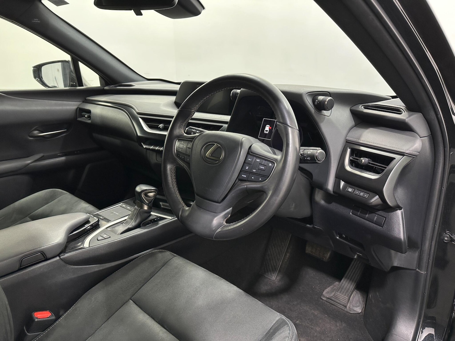 Used Lexus UX 2020 for sale - 77120880: Photo 10