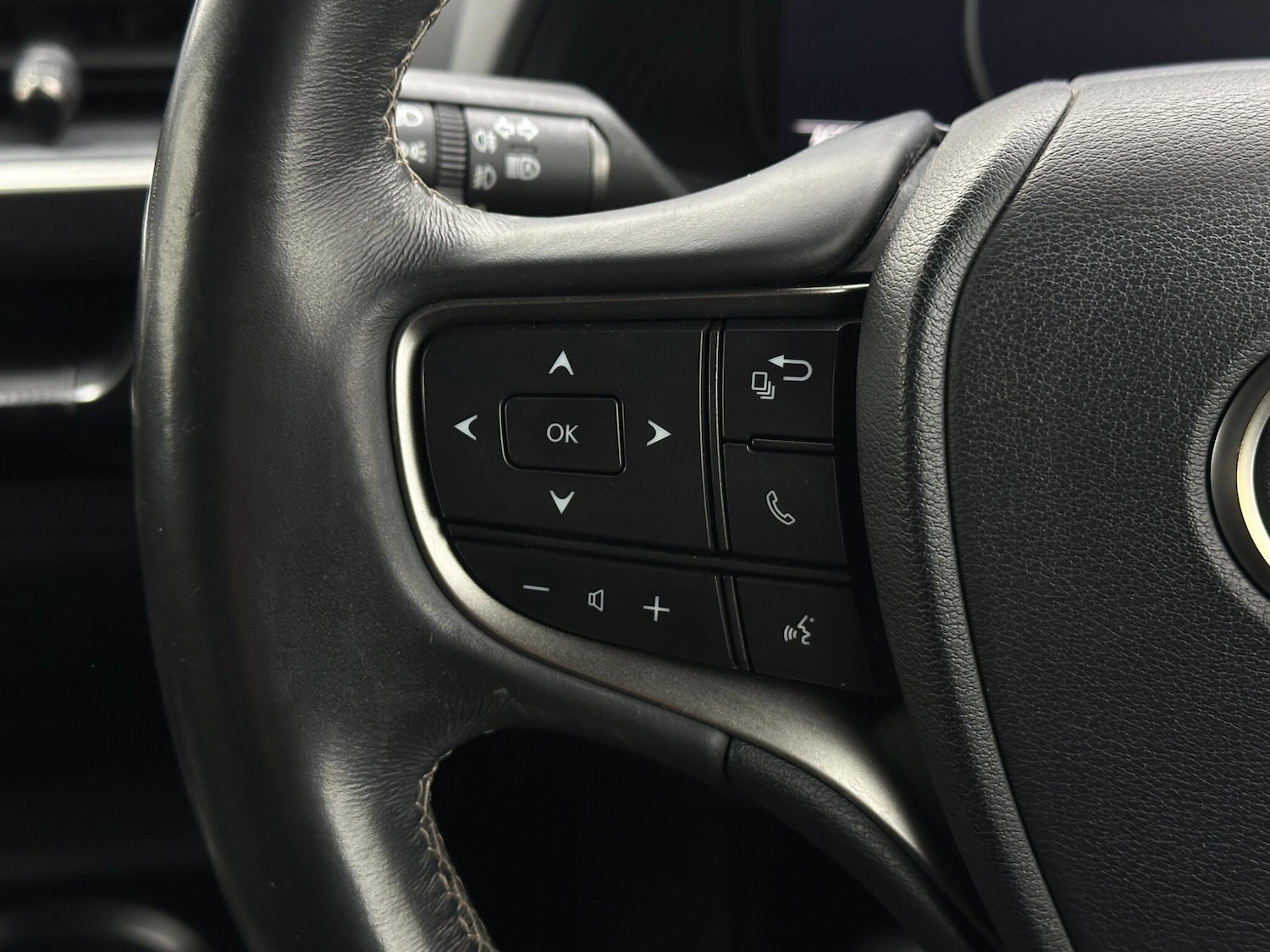 Used Lexus UX 2020 for sale - 77120880: Photo 14