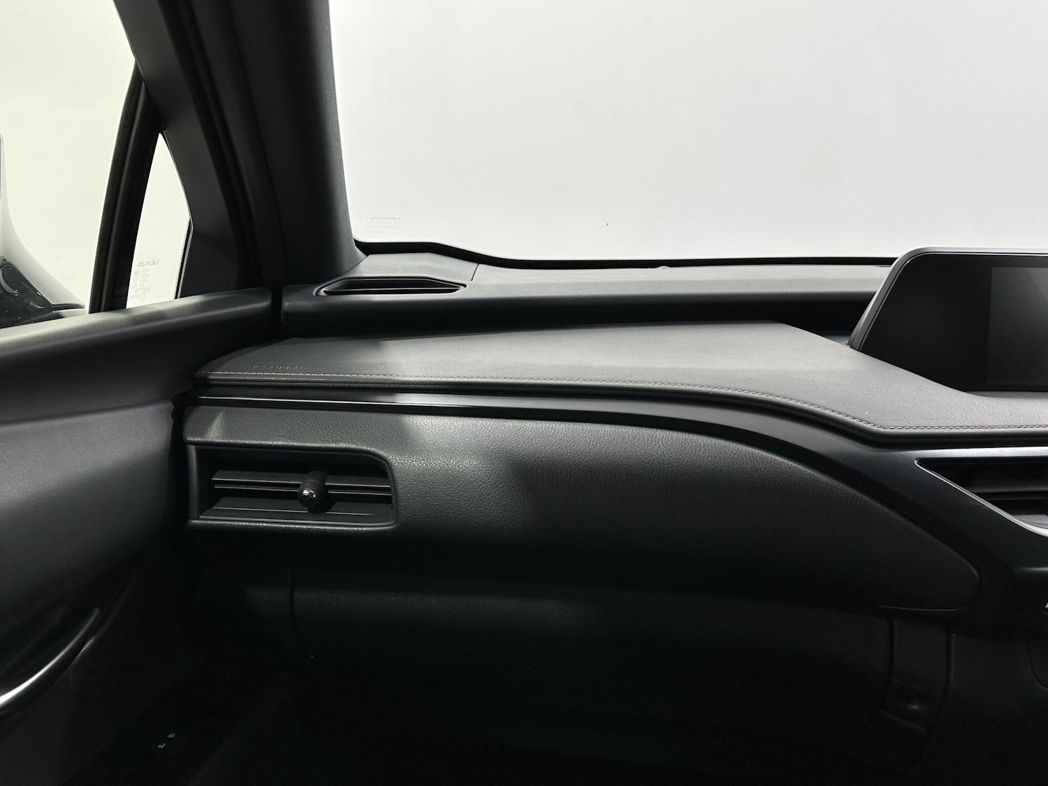 Used Lexus UX 2020 for sale - 77120880: Photo 26