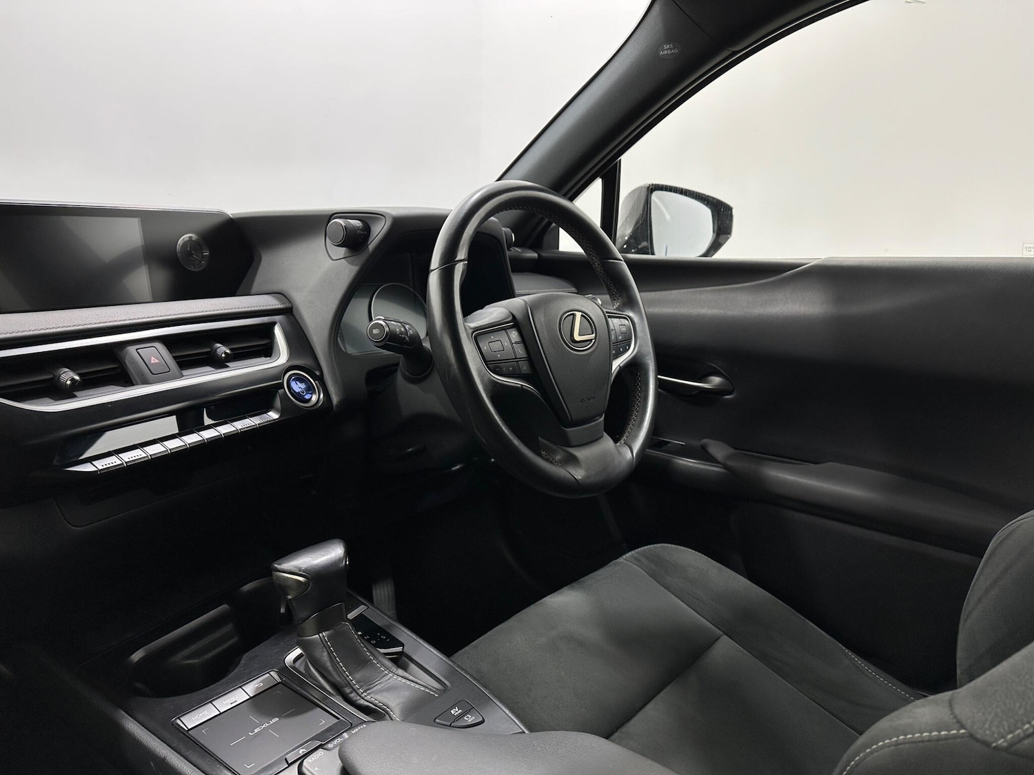 Used Lexus UX 2020 for sale - 77120880: Photo 28